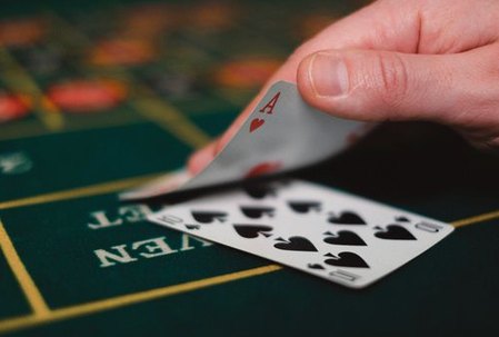 game Jun88 Poker